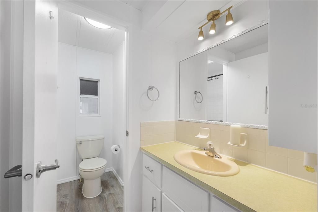 Activo con contrato: $84,500 (2 camas, 2 baños, 864 Pies cuadrados)