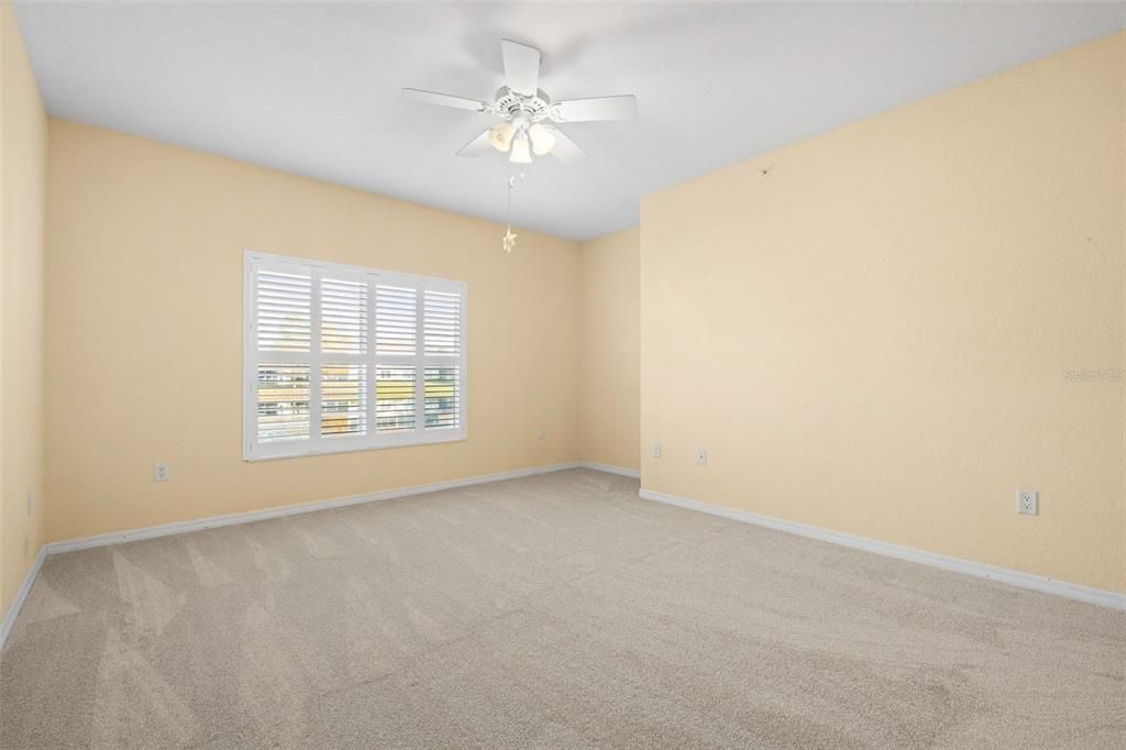 待售: $250,000 (2 贝兹, 2 浴室, 1320 平方英尺)