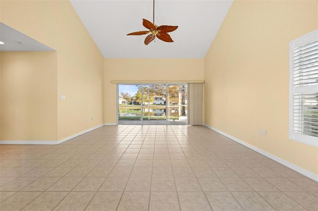 待售: $250,000 (2 贝兹, 2 浴室, 1320 平方英尺)