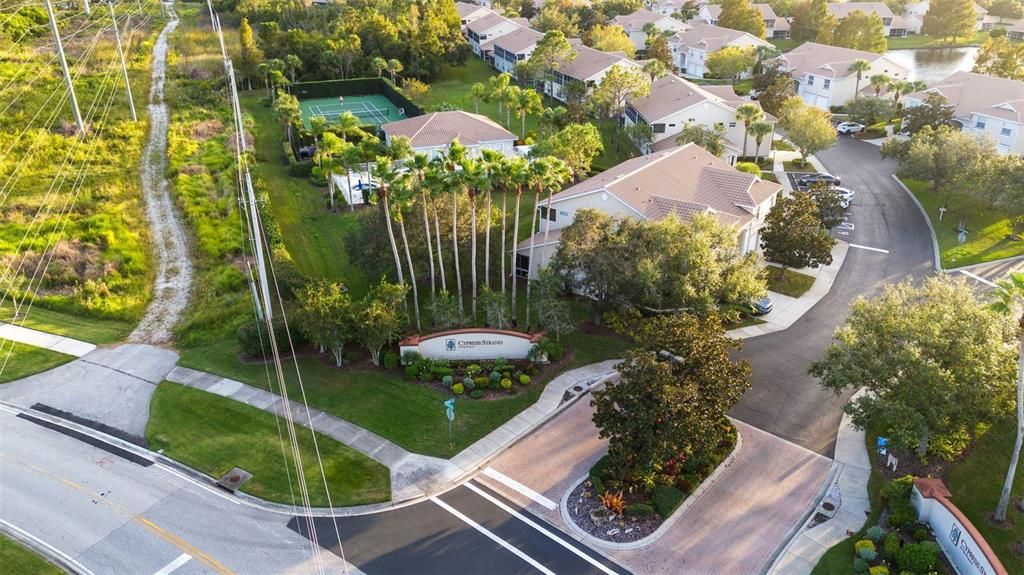 待售: $250,000 (2 贝兹, 2 浴室, 1320 平方英尺)