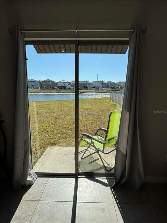 На продажу: $348,000 (4 спален, 2 ванн, 1935 Квадратных фут)