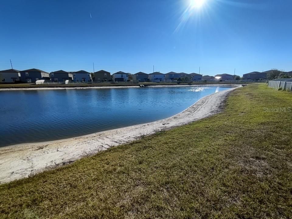 На продажу: $348,000 (4 спален, 2 ванн, 1935 Квадратных фут)