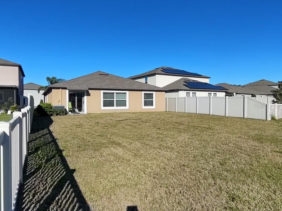 На продажу: $348,000 (4 спален, 2 ванн, 1935 Квадратных фут)