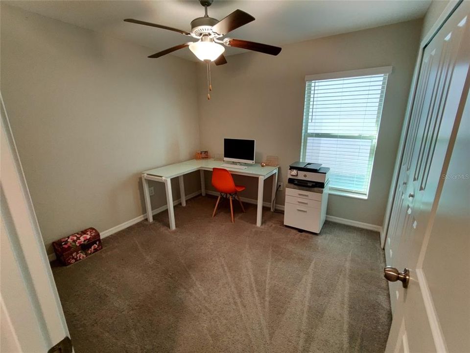 На продажу: $348,000 (4 спален, 2 ванн, 1935 Квадратных фут)