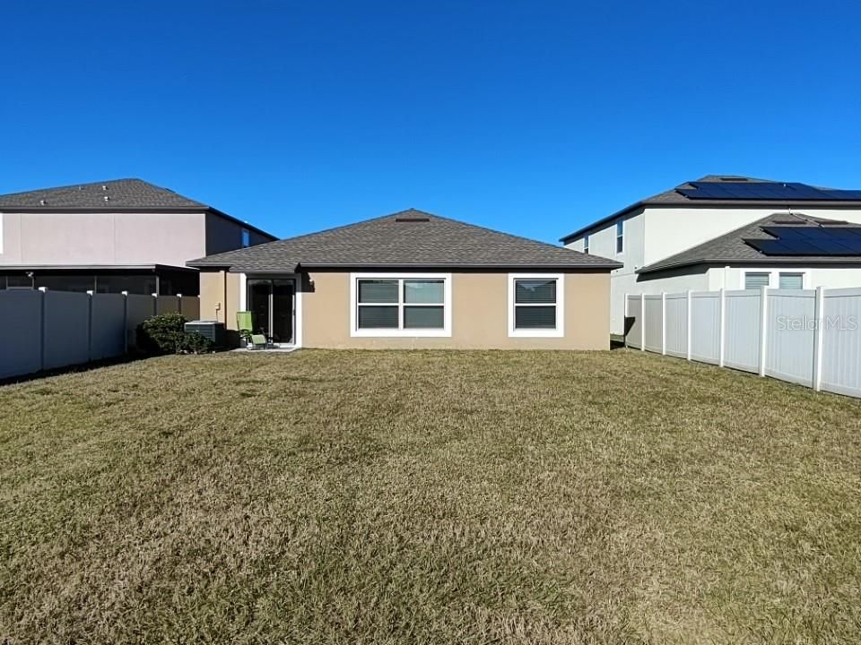 На продажу: $348,000 (4 спален, 2 ванн, 1935 Квадратных фут)