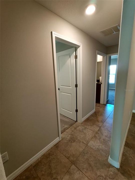 На продажу: $348,000 (4 спален, 2 ванн, 1935 Квадратных фут)