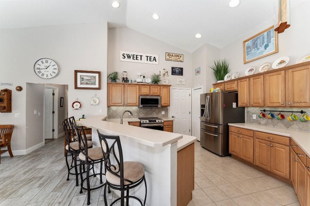 En Venta: $489,000 (3 camas, 2 baños, 2121 Pies cuadrados)