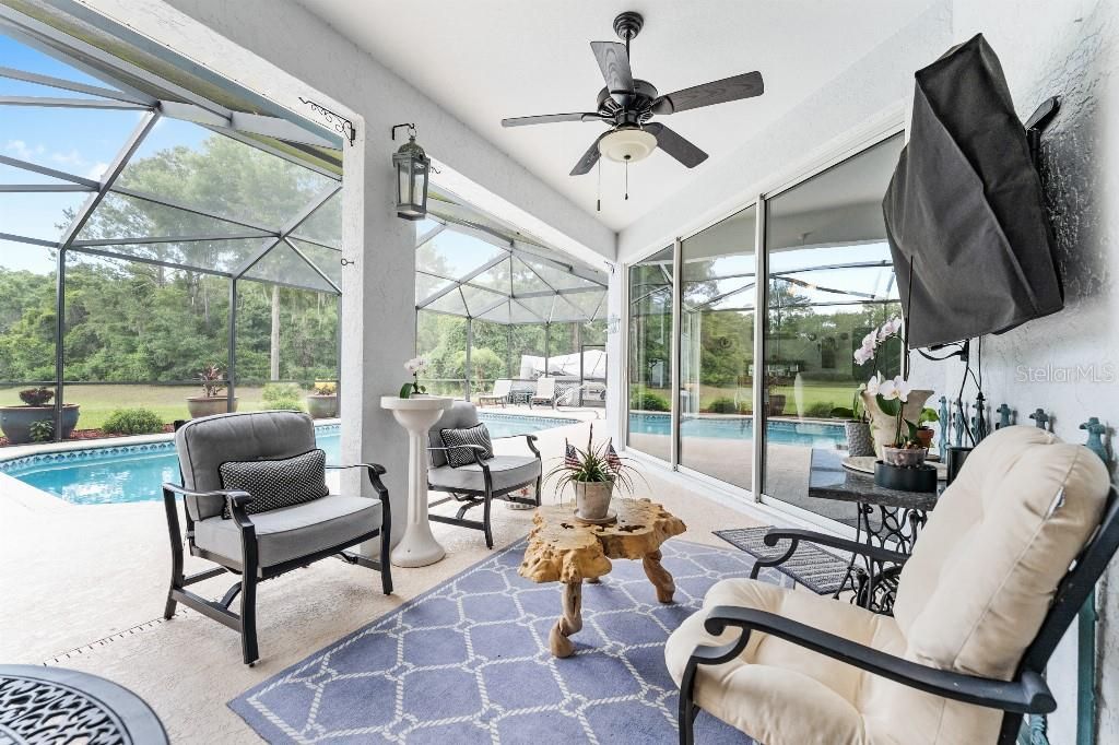 En Venta: $489,000 (3 camas, 2 baños, 2121 Pies cuadrados)