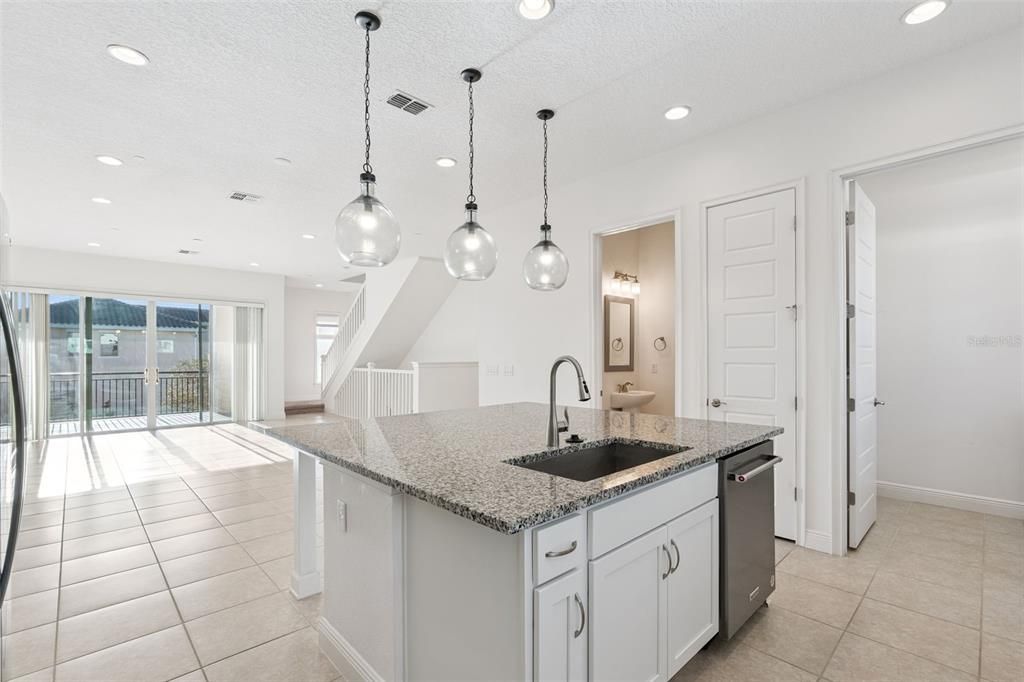 En Renta: $3,500 (4 camas, 2 baños, 2310 Pies cuadrados)