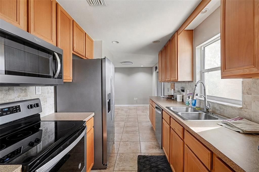 En Venta: $450,000 (3 camas, 2 baños, 1257 Pies cuadrados)