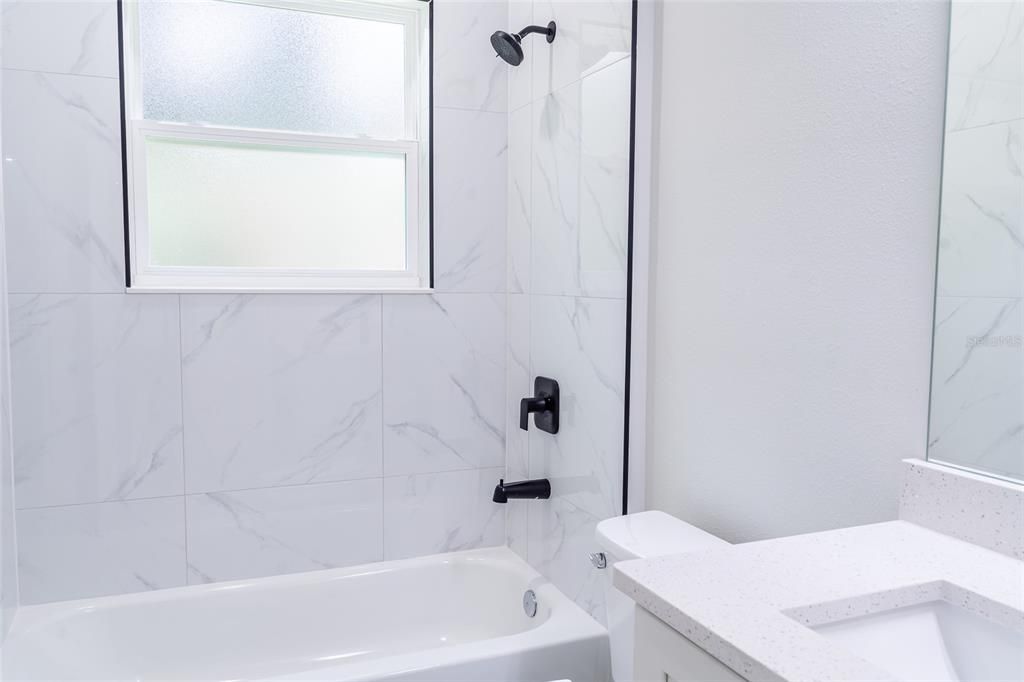 En Venta: $278,900 (3 camas, 2 baños, 1529 Pies cuadrados)