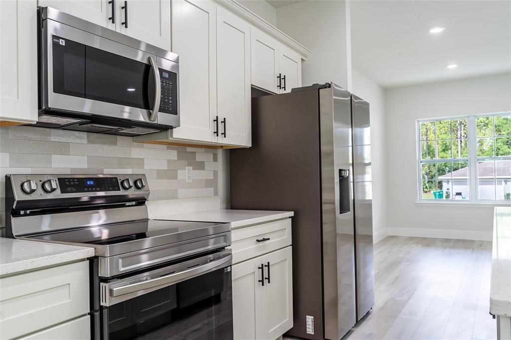 En Venta: $278,900 (3 camas, 2 baños, 1529 Pies cuadrados)