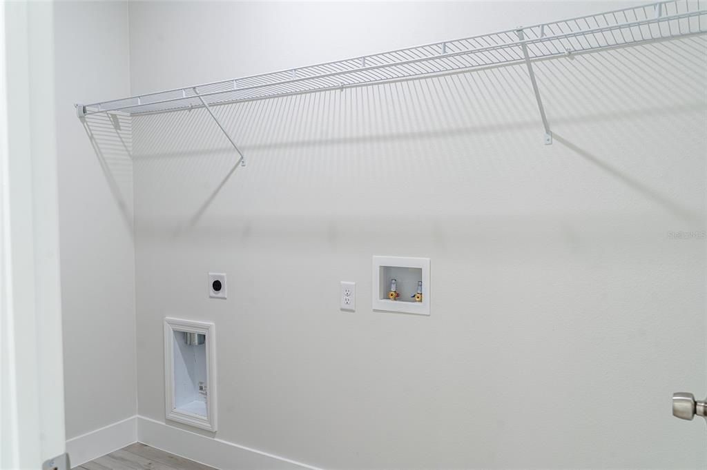 En Venta: $278,900 (3 camas, 2 baños, 1529 Pies cuadrados)