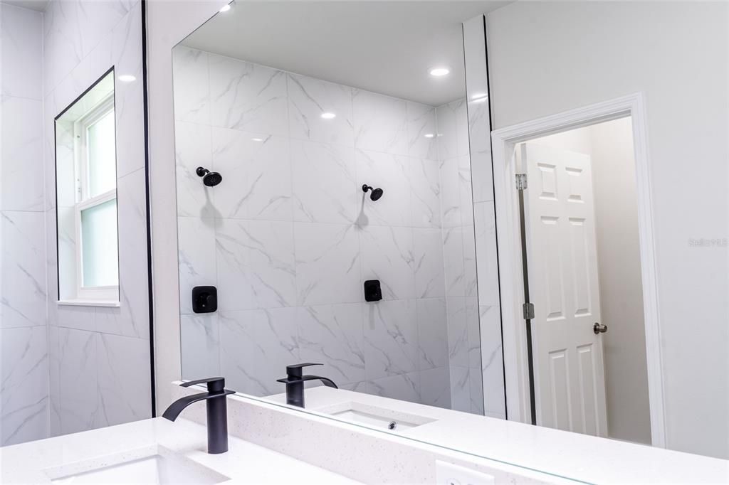 En Venta: $278,900 (3 camas, 2 baños, 1529 Pies cuadrados)