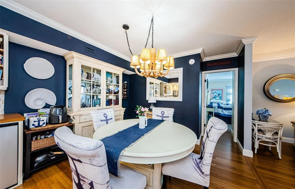 En Venta: $424,900 (2 camas, 2 baños, 1399 Pies cuadrados)