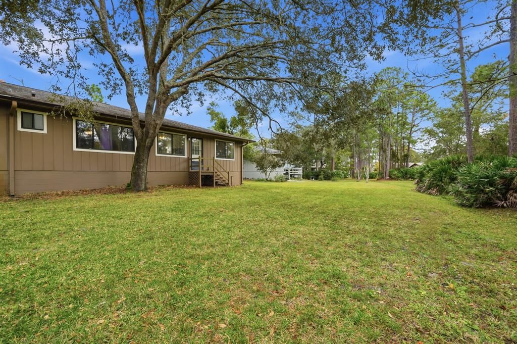 For Sale: $265,000 (2 beds, 2 baths, 1415 Square Feet)