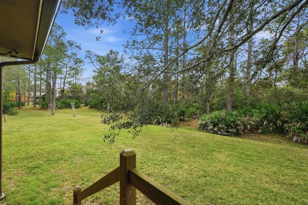 For Sale: $265,000 (2 beds, 2 baths, 1415 Square Feet)