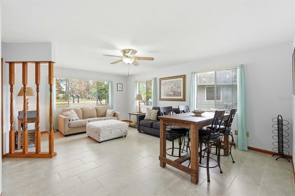 For Sale: $265,000 (2 beds, 2 baths, 1415 Square Feet)