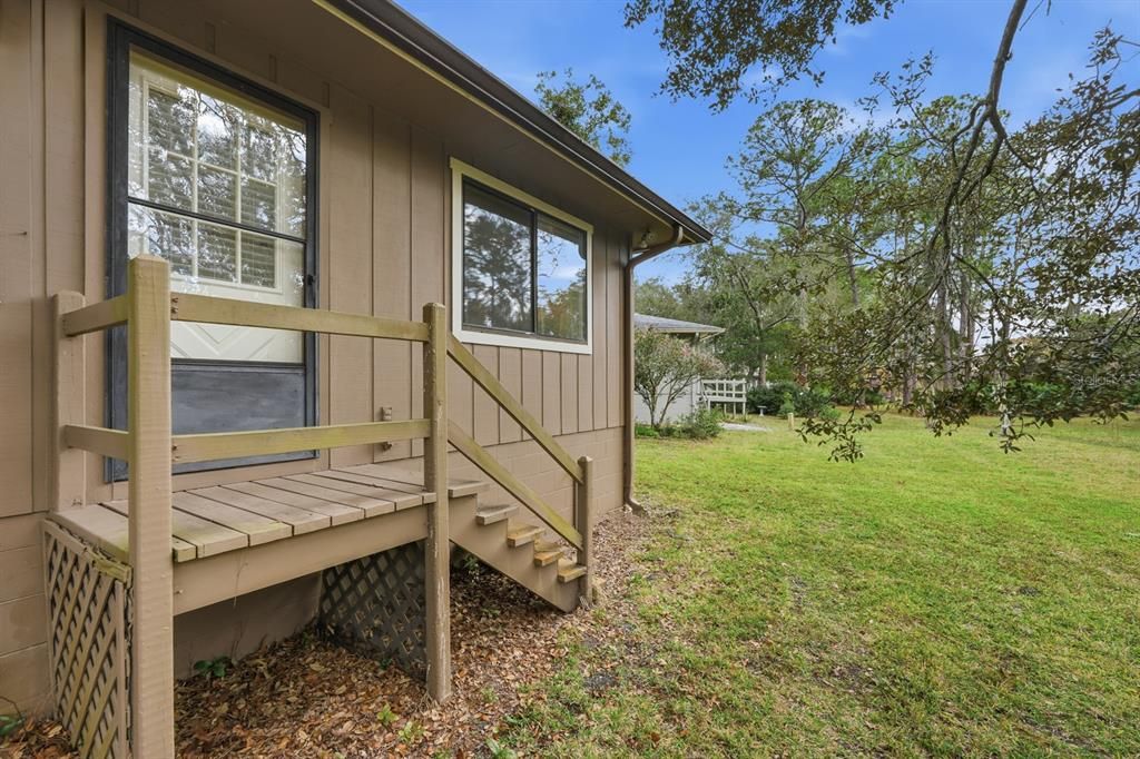 For Sale: $265,000 (2 beds, 2 baths, 1415 Square Feet)