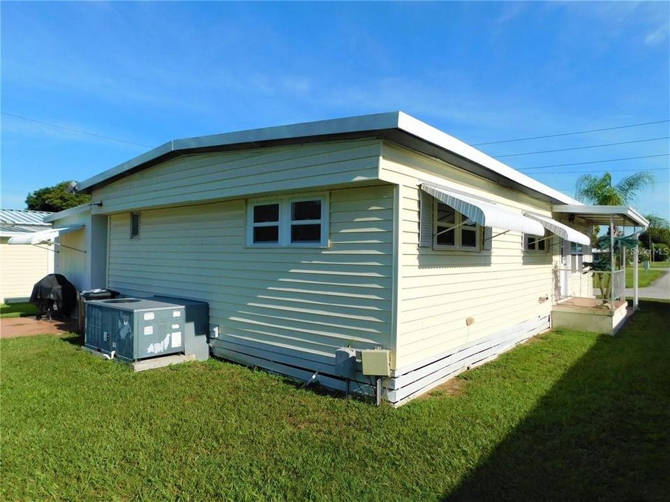 待售: $55,000 (2 贝兹, 2 浴室, 960 平方英尺)