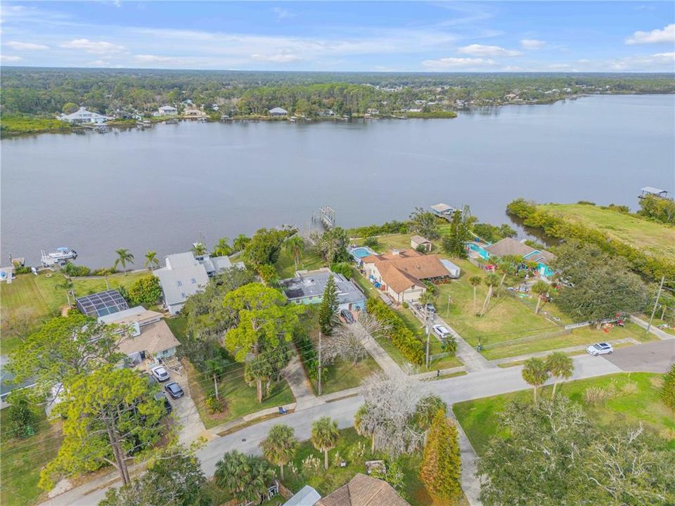 На продажу: $617,000 (3 спален, 1 ванн, 1968 Квадратных фут)