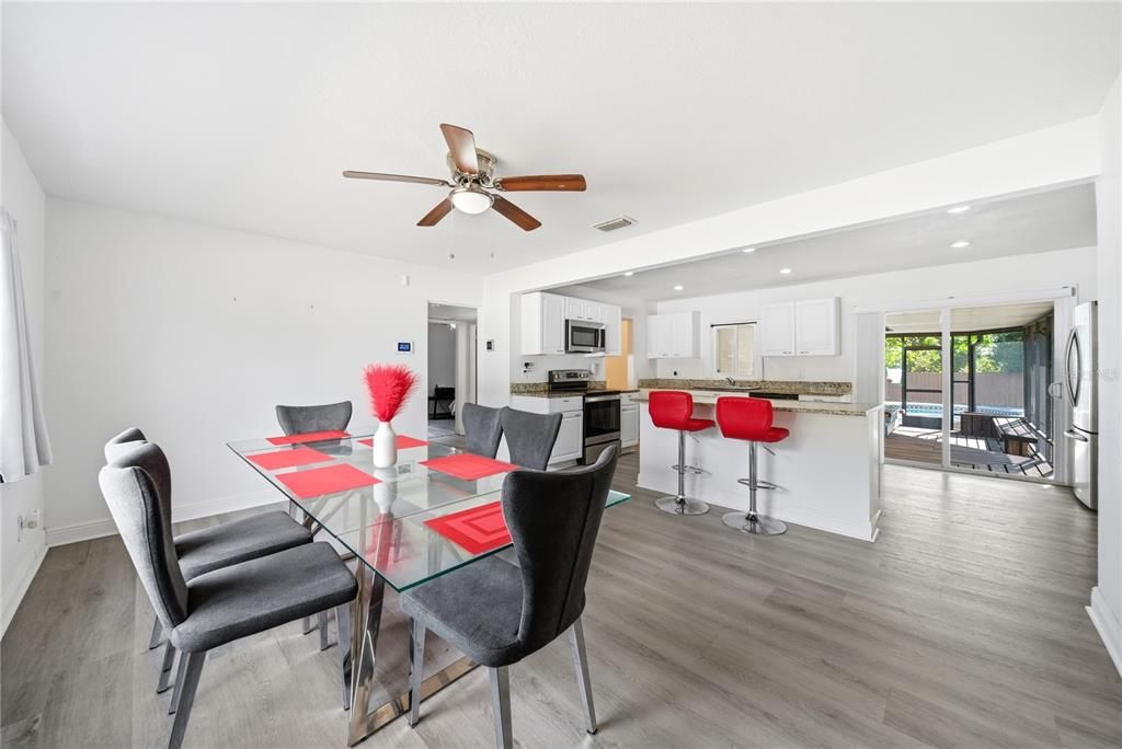 Active With Contract: $499,000 (3 beds, 2 baths, 1957 Square Feet)