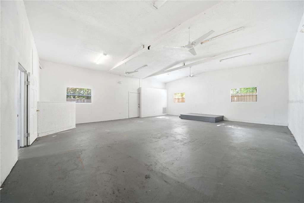 Active With Contract: $499,000 (3 beds, 2 baths, 1957 Square Feet)