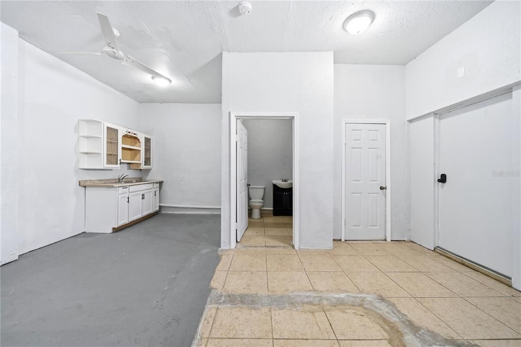 Active With Contract: $499,000 (3 beds, 2 baths, 1957 Square Feet)