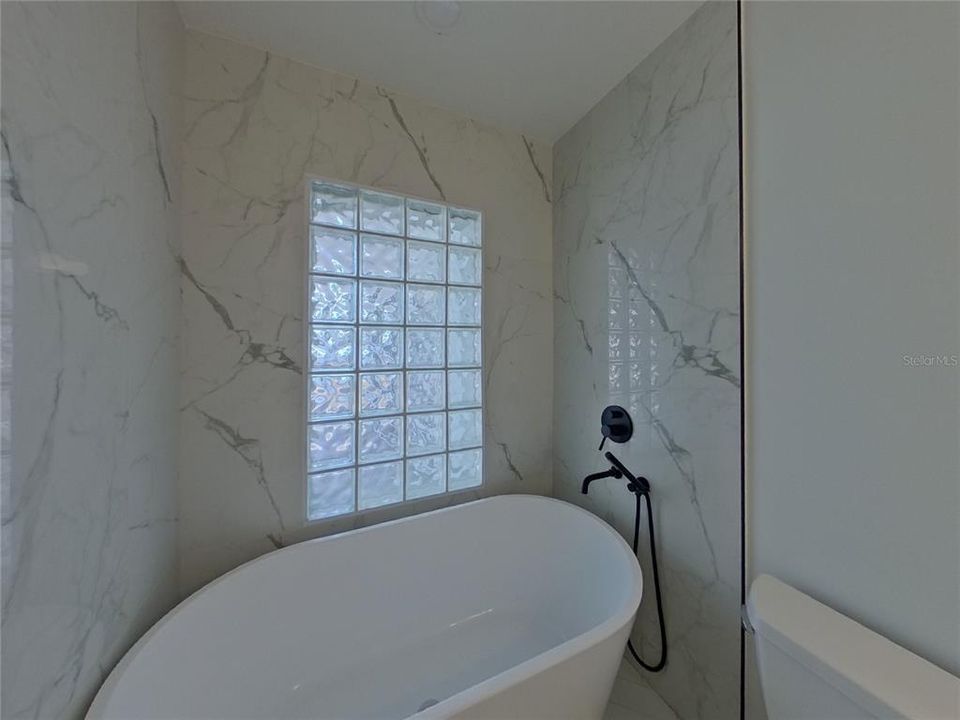 En Renta: $2,879 (3 camas, 2 baños, 1652 Pies cuadrados)