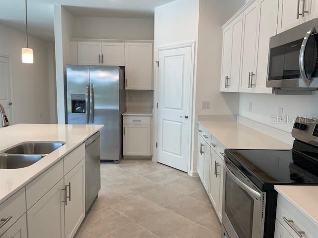 For Rent: $2,650 (4 beds, 3 baths, 2032 Square Feet)