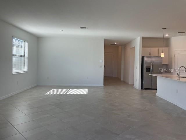 For Rent: $2,650 (4 beds, 3 baths, 2032 Square Feet)