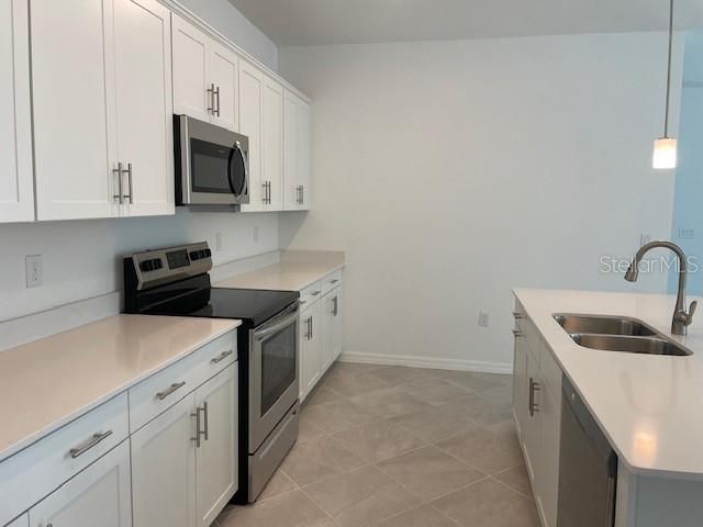 For Rent: $2,650 (4 beds, 3 baths, 2032 Square Feet)