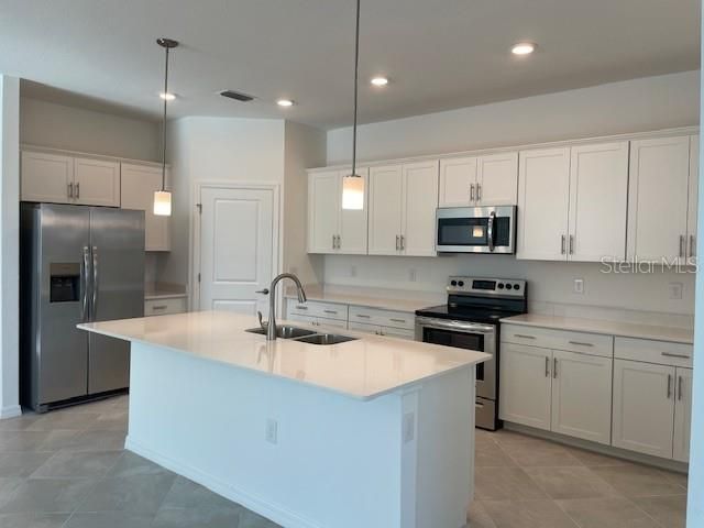 For Rent: $2,650 (4 beds, 3 baths, 2032 Square Feet)