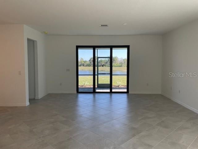 For Rent: $2,650 (4 beds, 3 baths, 2032 Square Feet)