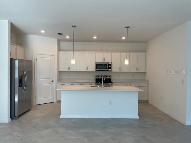 For Rent: $2,650 (4 beds, 3 baths, 2032 Square Feet)