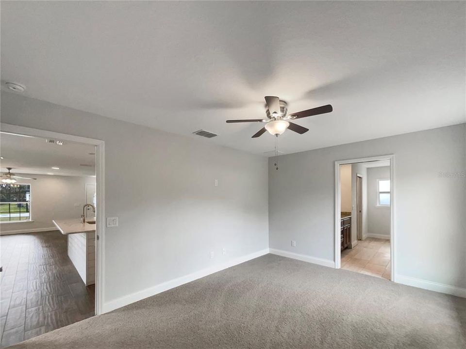 For Sale: $270,000 (3 beds, 2 baths, 1344 Square Feet)