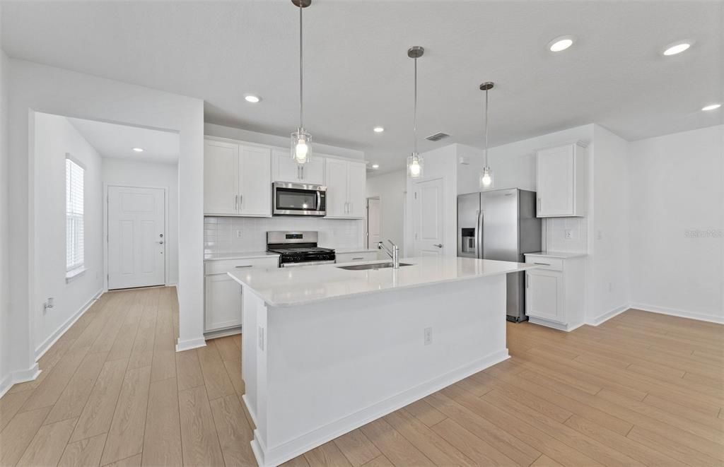 待售: $342,140 (4 贝兹, 2 浴室, 1580 平方英尺)