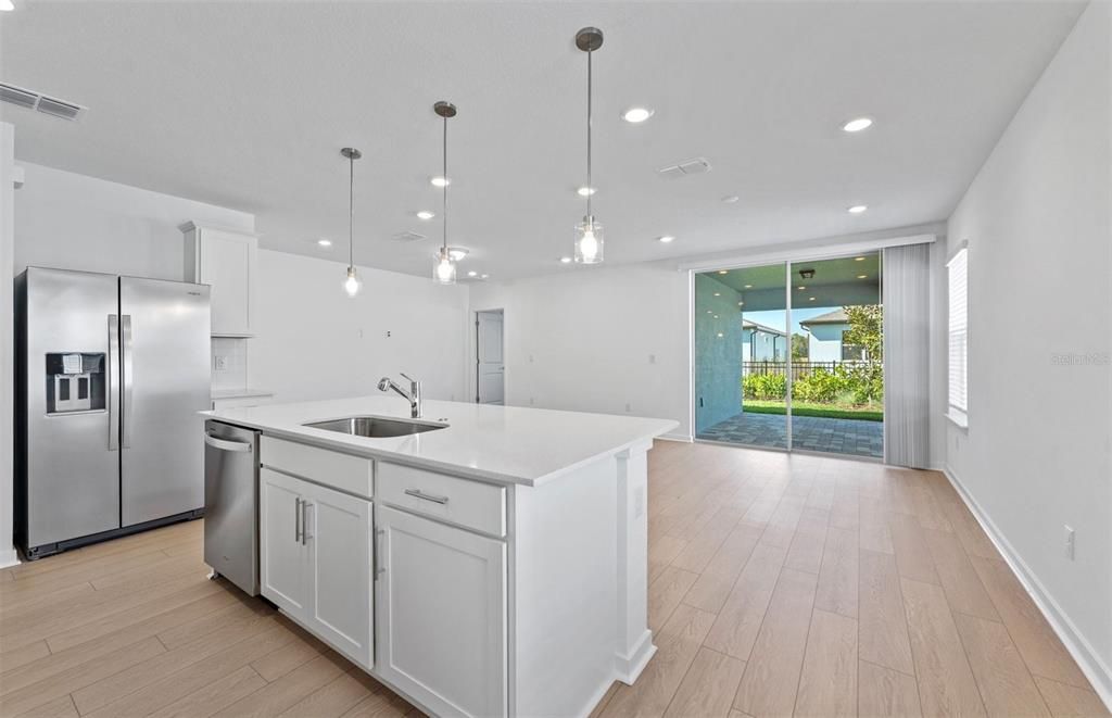 待售: $342,140 (4 贝兹, 2 浴室, 1580 平方英尺)