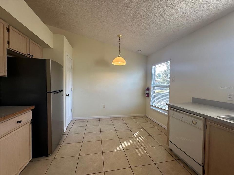 В аренду: $2,800 (5 спален, 2 ванн, 1670 Квадратных фут)