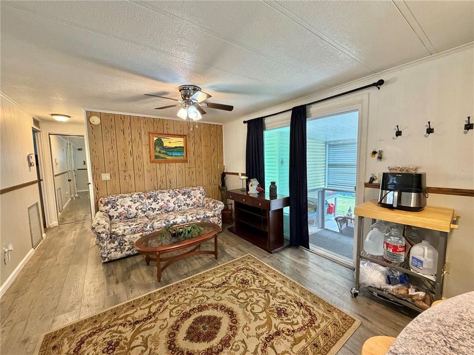 For Sale: $118,500 (2 beds, 2 baths, 1200 Square Feet)