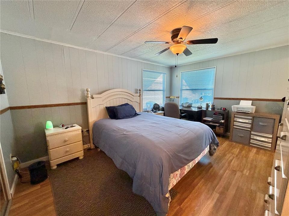 For Sale: $118,500 (2 beds, 2 baths, 1200 Square Feet)