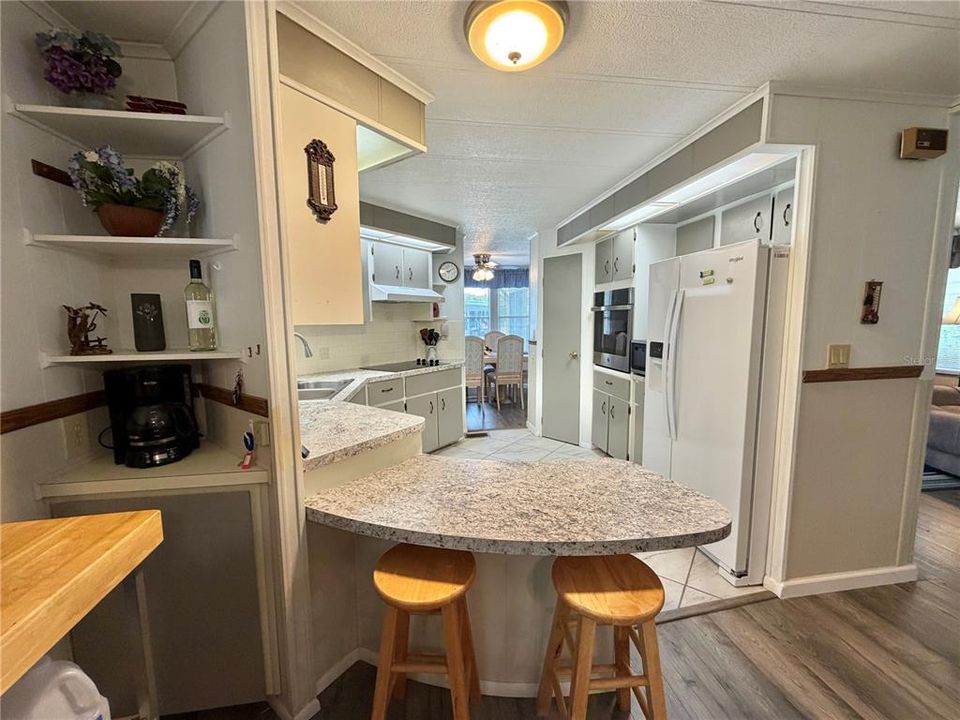 For Sale: $118,500 (2 beds, 2 baths, 1200 Square Feet)