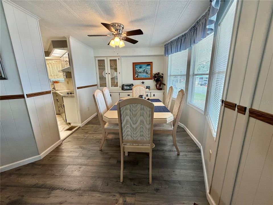 For Sale: $118,500 (2 beds, 2 baths, 1200 Square Feet)