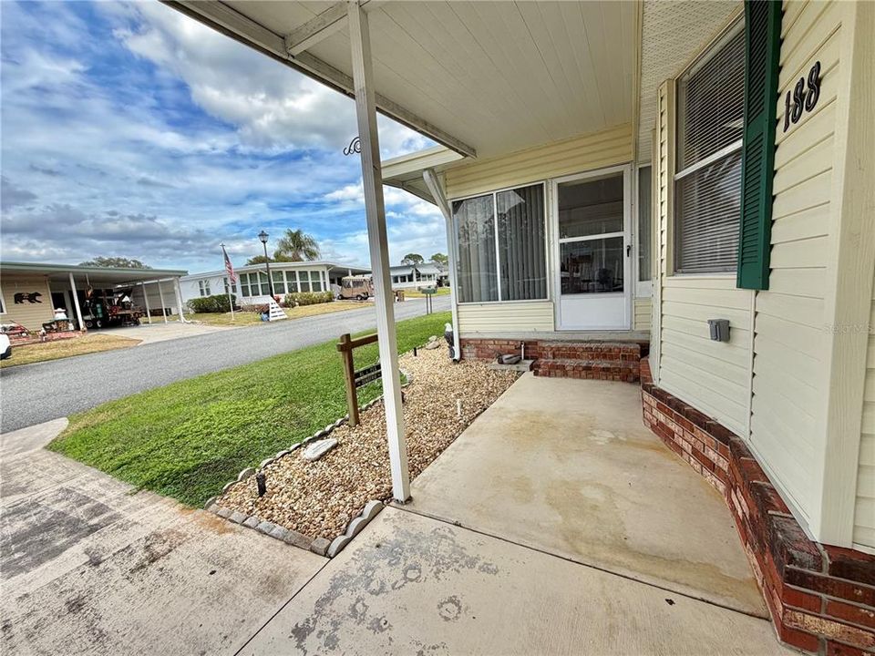 For Sale: $118,500 (2 beds, 2 baths, 1200 Square Feet)