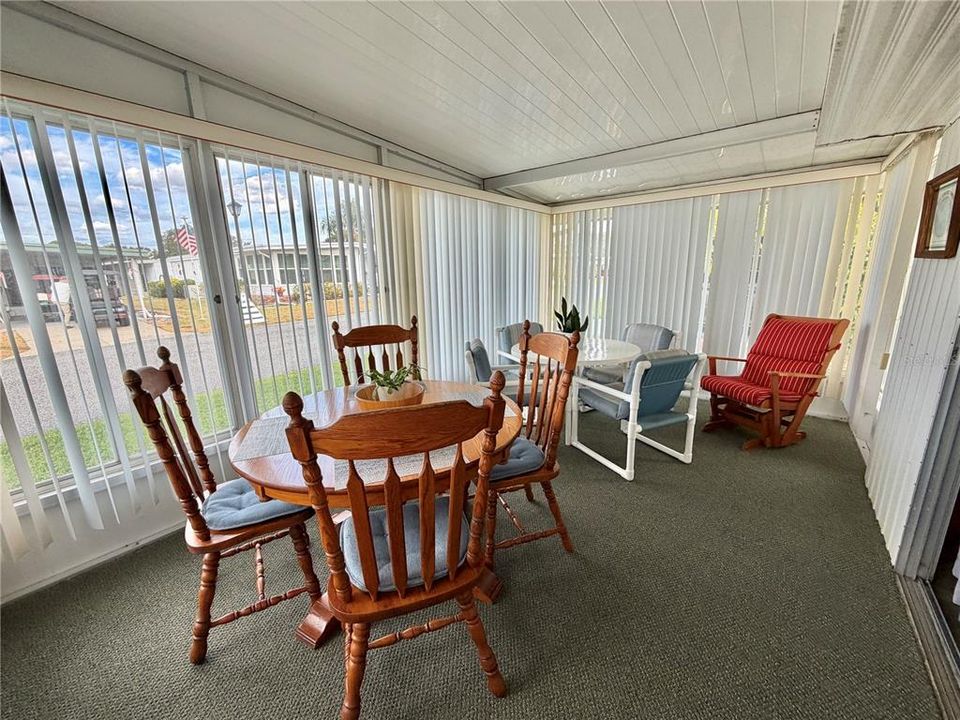 For Sale: $118,500 (2 beds, 2 baths, 1200 Square Feet)