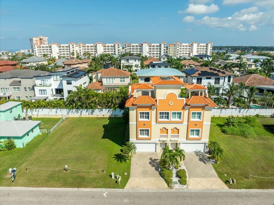 На продажу: $799,000 (3 спален, 3 ванн, 2544 Квадратных фут)