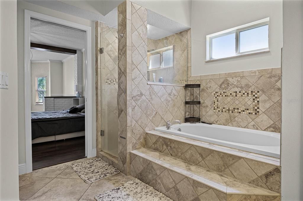 На продажу: $775,000 (5 спален, 3 ванн, 3082 Квадратных фут)