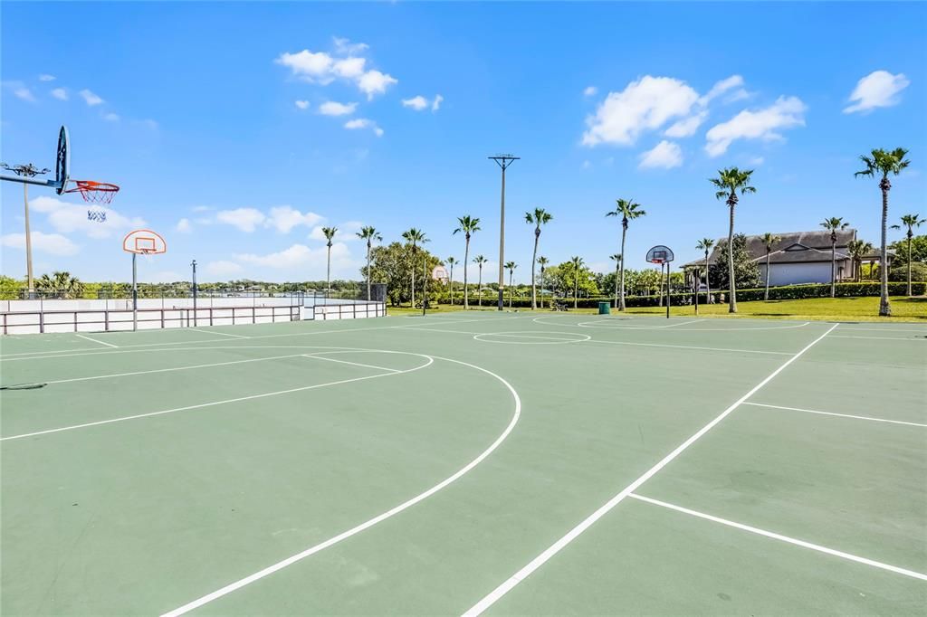 На продажу: $775,000 (5 спален, 3 ванн, 3082 Квадратных фут)