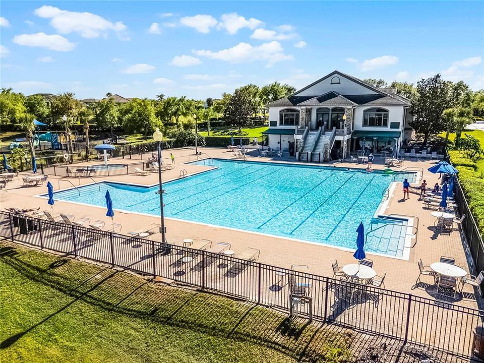 На продажу: $775,000 (5 спален, 3 ванн, 3082 Квадратных фут)