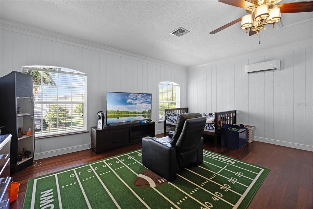 На продажу: $775,000 (5 спален, 3 ванн, 3082 Квадратных фут)